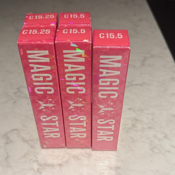 Jeffrey Star Other - Magic Star concealer 15.5